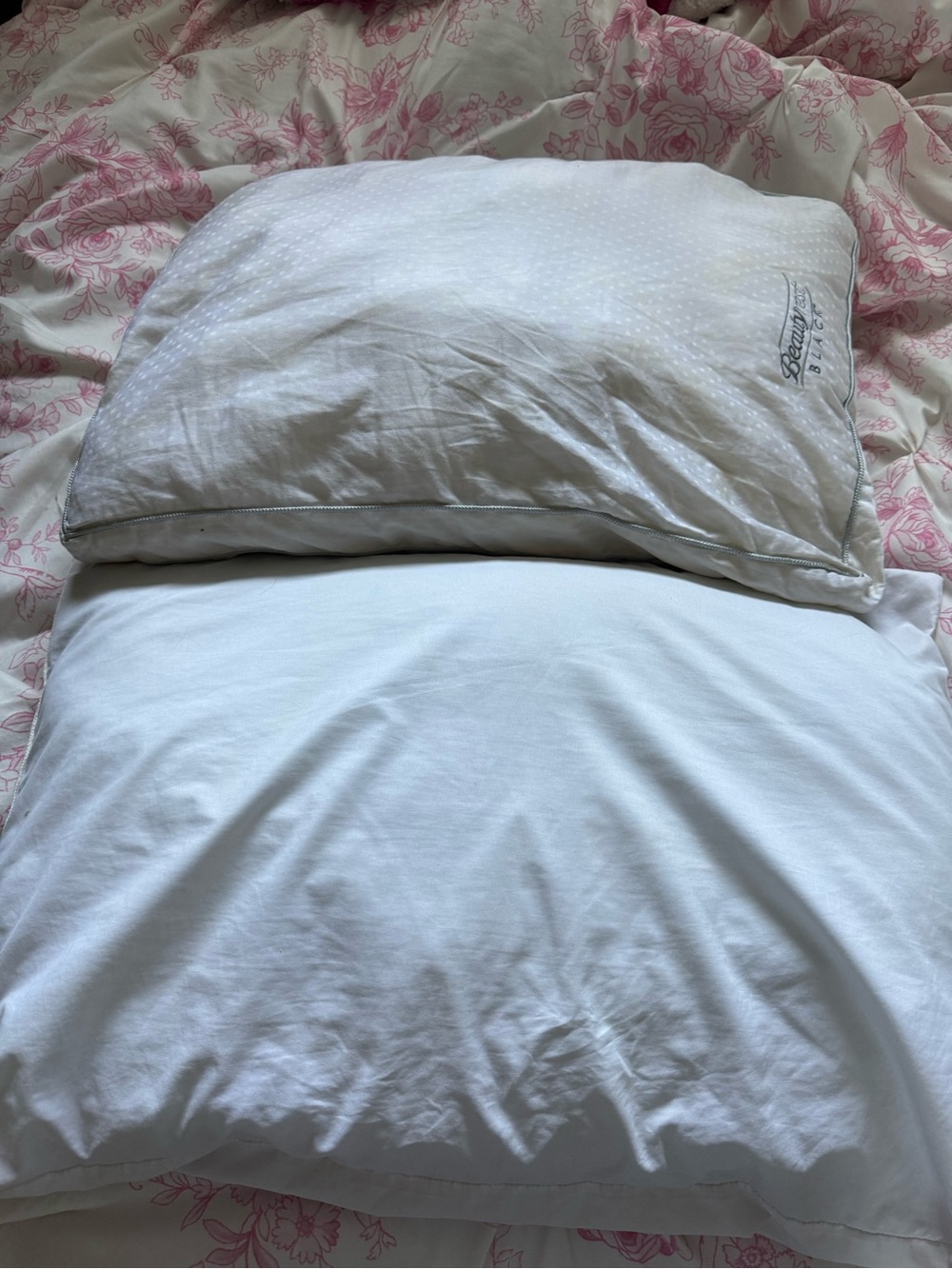 Luxury White Bed Pillow with Breathable Cover